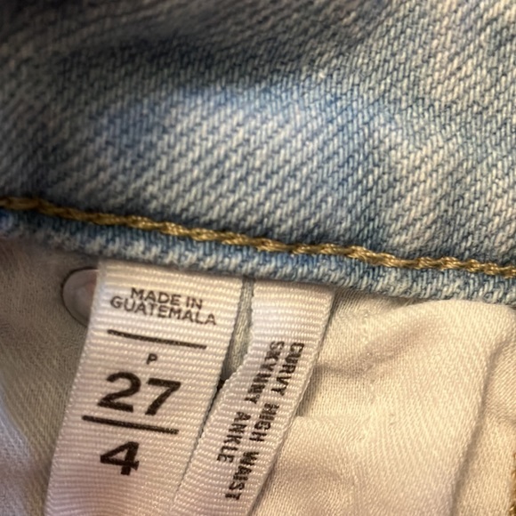 LOFT High-Rise Light Wash Distressed Skinny Jean Size 27P - Picture 5 of 9